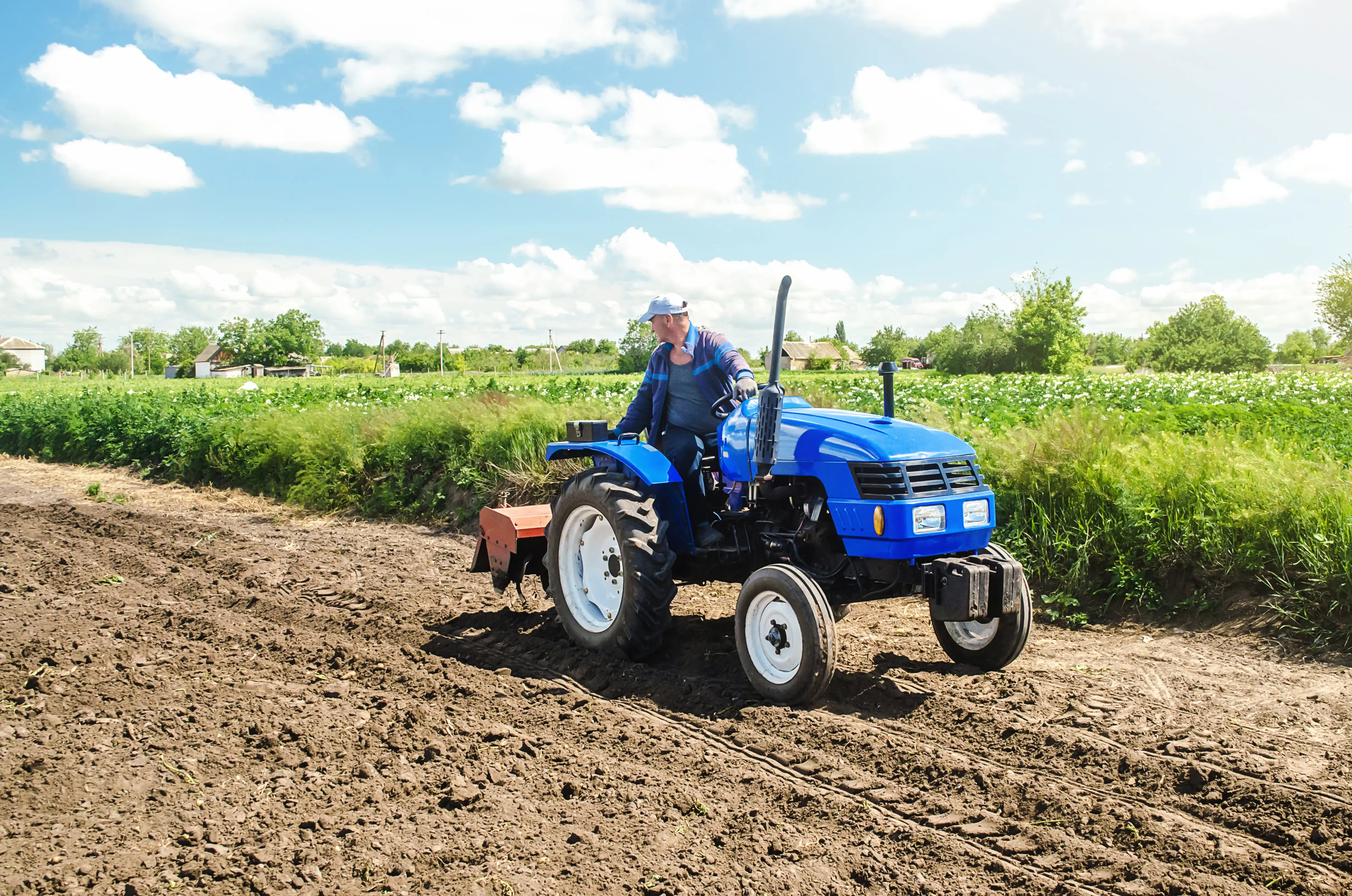 Ceramic-Coating-for-Tractor--Ceramic-Coating-for-Tractor-4818125-image